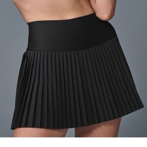 NWOT alo grand slam black pleated tennis skirt, medium